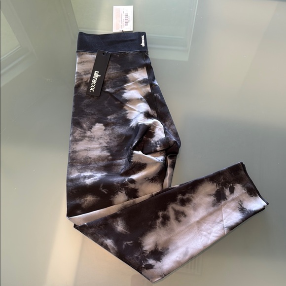 Ultracor Black and Gray Tie-Dye Leggings
